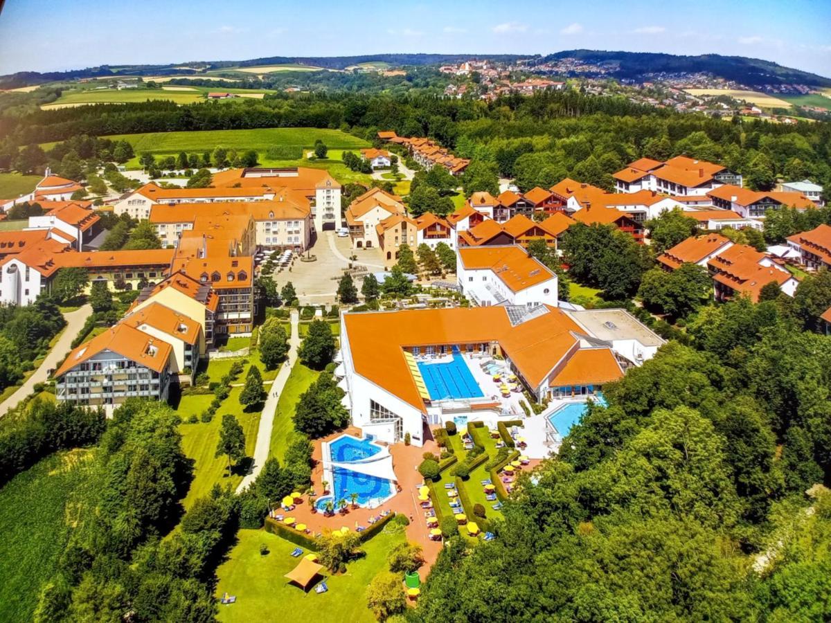 2-Zi. Luxus Appartement Mit Bademantelgang Zur Wohlfuehltherme Бад-Грисбах Экстерьер фото